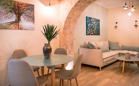 Traditional Thiseio Home